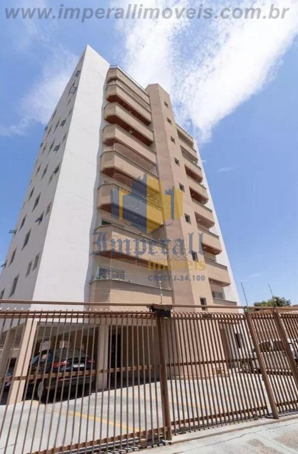 Cobertura à venda, 2 quartos e 2 vagas, Prédio em torre única com