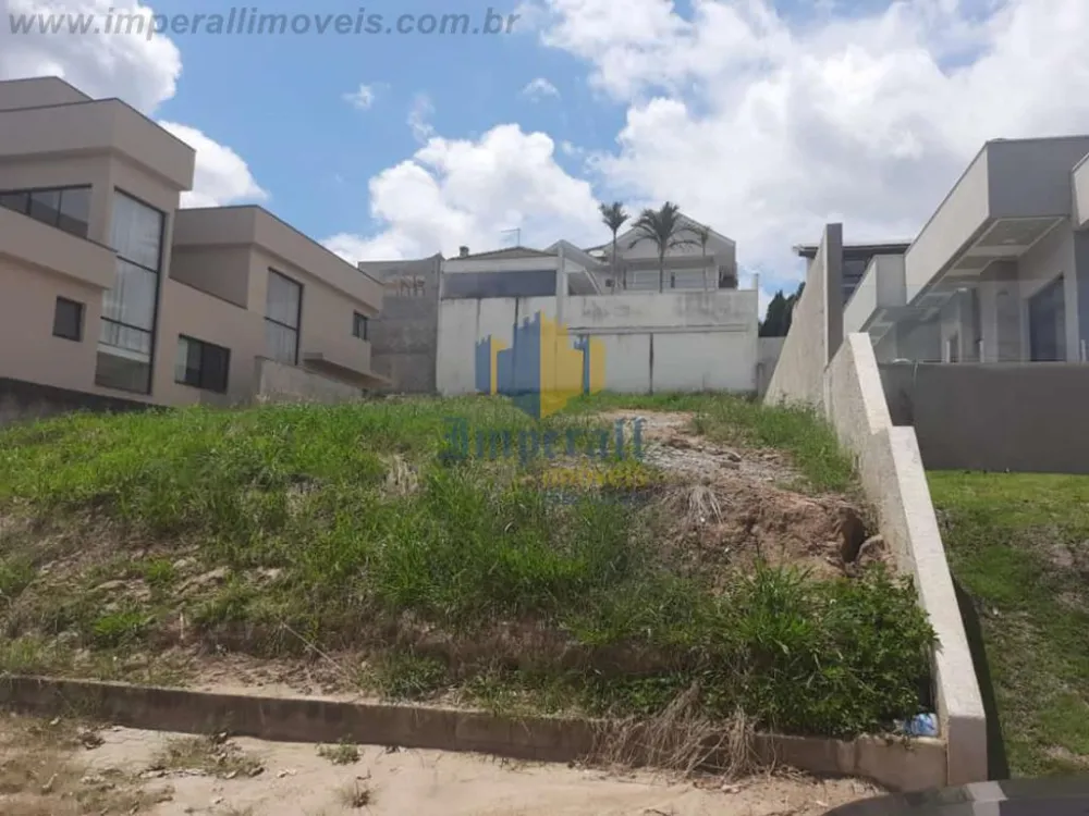 Terreno em condomínio fechado para venda de 330m² - Urbanova