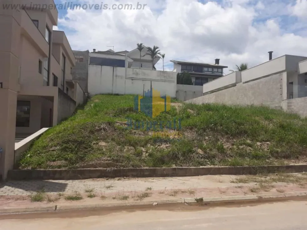 Terreno em condomínio fechado para venda de 330m² - Urbanova