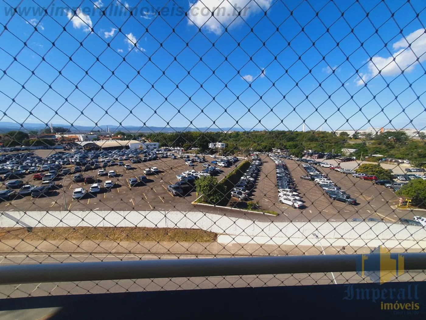 Comprar Apartamento / Padrão em São José dos Campos R$ 355.000,00 - Foto 3