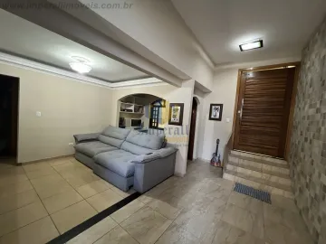 Alugar Casa / Rua Pública em São José dos Campos. apenas R$ 700.000,00