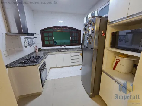 imagem 4 - Casa térrea Jardim Portugal Sjc 3 dormitórios Quintal com Edícula imagem 4 - Casa térrea Jardim Portugal Sjc 3 dormitórios Quintal com Edícula